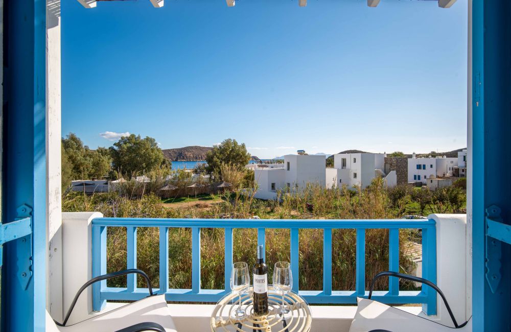 Coralli Apartments με θέα το Αιγαίο. Διαμερίσματα μέχρι 6 ατόμων για Οικογενειακές Διακοπές στη Σέριφο