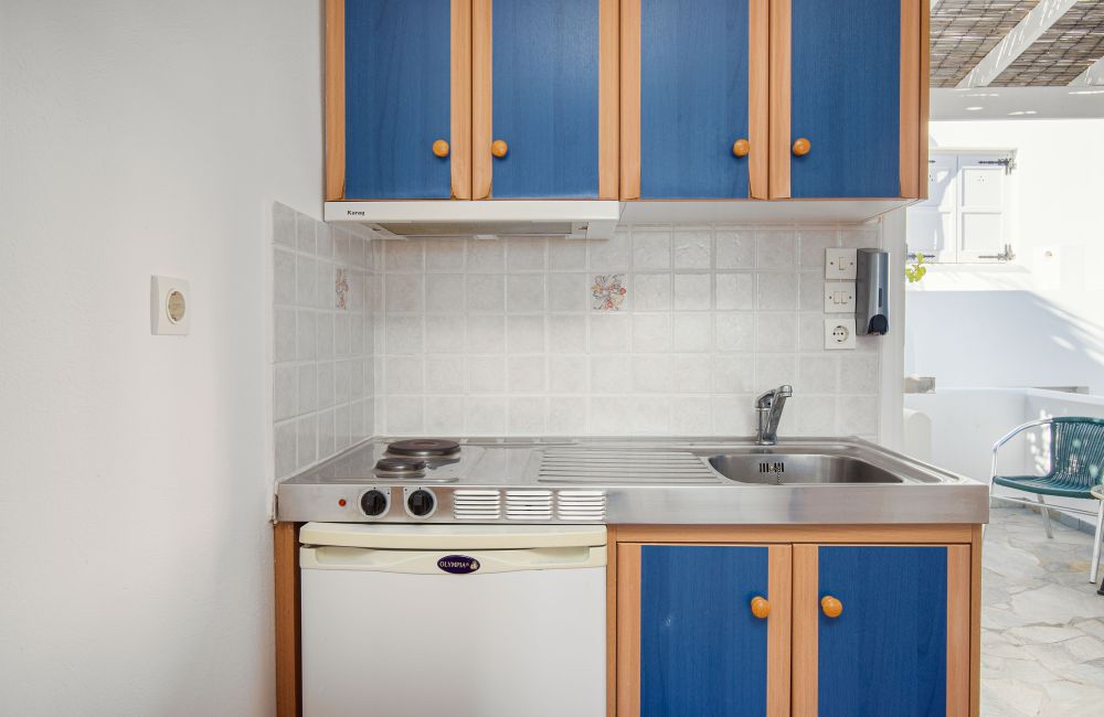 Coralli Apartments με θέα κήπο. Διακοπές στη Σέριφο Καταλύματα με δυνατότητα φιλοξενίας έως 5 ατόμων