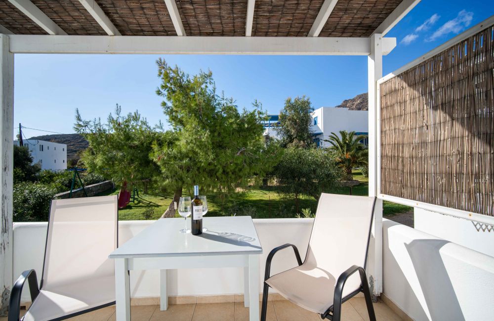 Coralli Serifos Apartments - Garden View up to 5 guests